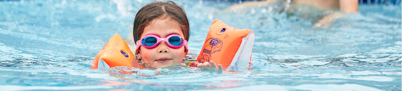 SuperCamps Child swimming SuperCamps Child swimming